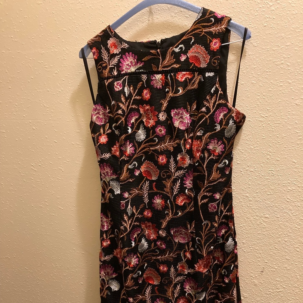 NWOT WHBM embroidered dress.